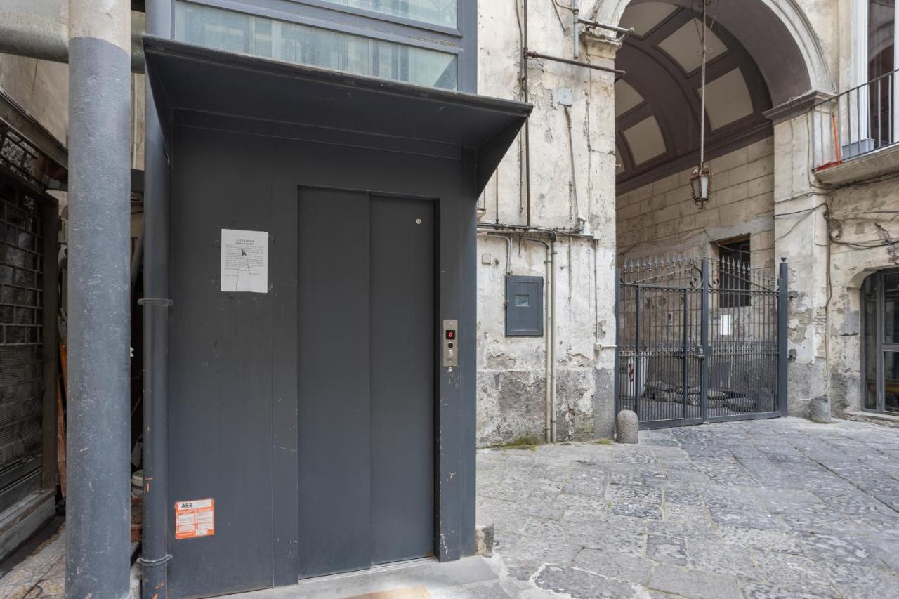 Guesthost - Casa Querida Central & Elegant Flat Napoli Dış mekan fotoğraf